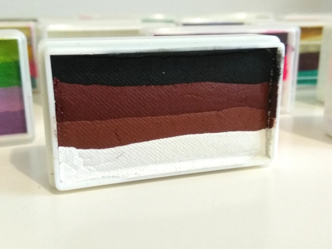Farba do malowania twarzy i ciała Diamond FX Split Cake 28 g BEACH Farba do malowania twarzy i ciała Diamond FX Split Cake 28 g BEACH