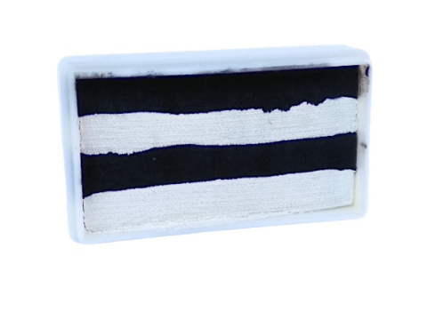 Farba do malowania twarzy i ciała Diamond FX Split Cake 28 g BLACK OUT Farba do malowania twarzy i ciała Diamond FX Split Cake 28 g BLACK OUT