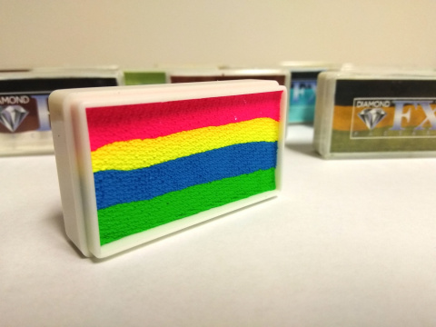 Farba do malowania twarzy i ciała Diamond FX Split Cake 28 g NEON RAINBOW Farba do malowania twarzy i ciała Diamond FX Split Cake 28 g NEON RAINBOW